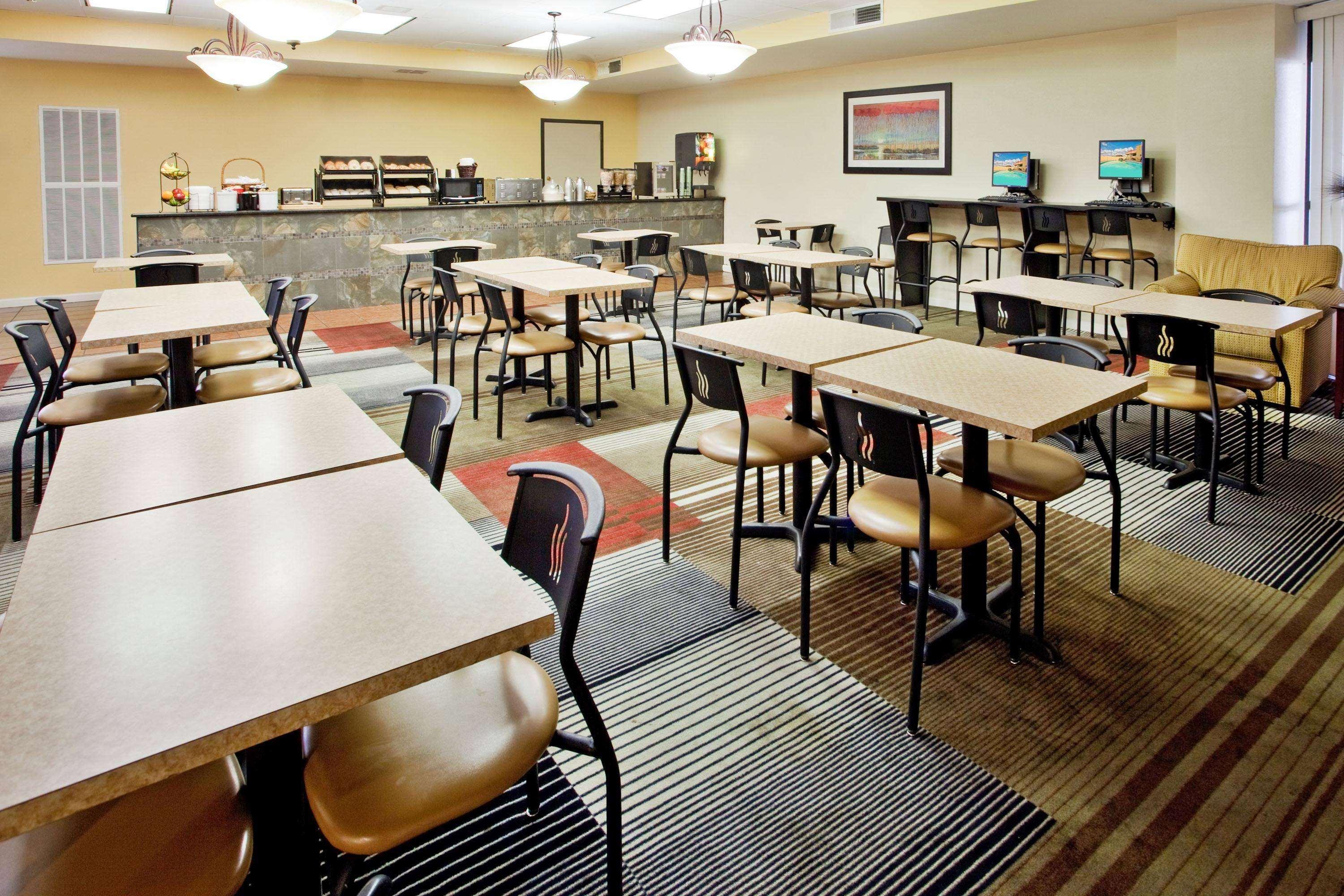 La Quinta By Wyndham Memphis Airport Graceland מראה חיצוני תמונה